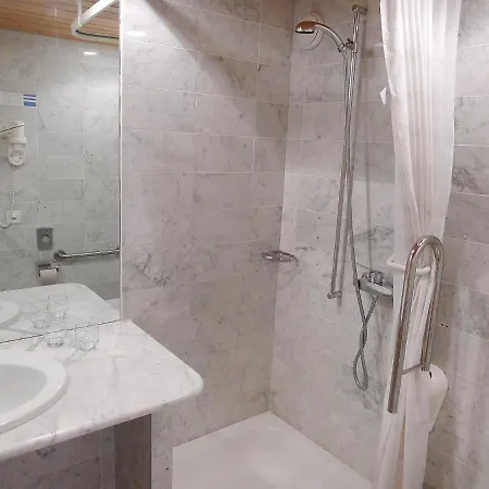 Le Bristol B36 By Interhome